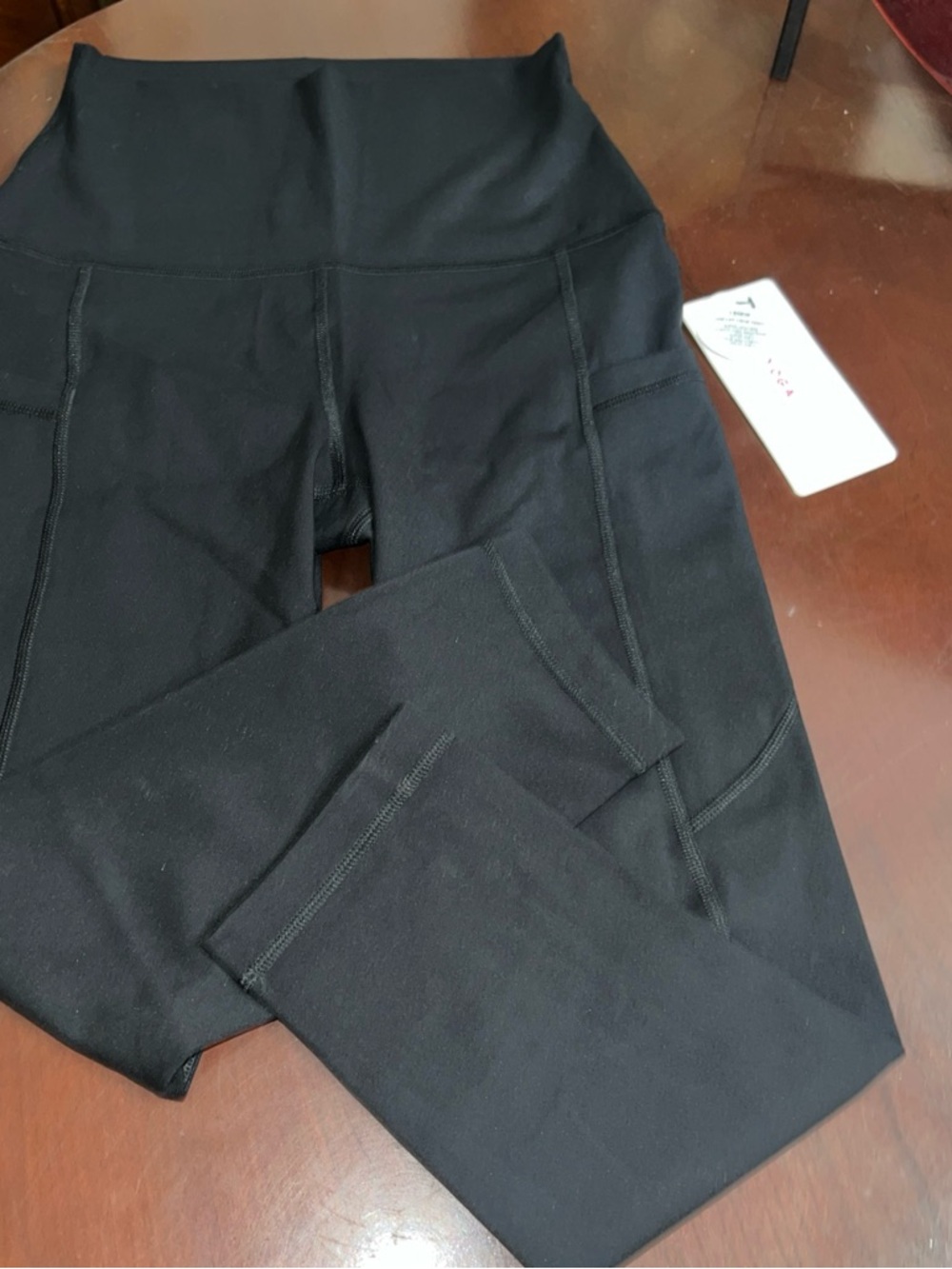 Yogalicious Lux Lenox Pocket Crop Tight Leggings - Picture 5 of 16
